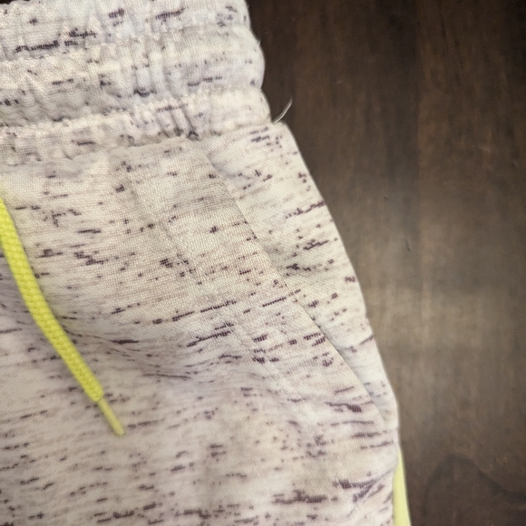 Kids Gap shorts, size small - Picture 3 of 5